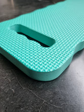 Load image into Gallery viewer, Garden kneeling Pad 41cm Multi Purpose Foam Waterproof Mat Knee Protector With Carry Handle