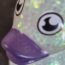 Load image into Gallery viewer, Mini Glitter Ducks Set Of 6 In Bright Colours Fun Party Bag Gifts Games Bath Time Toys