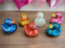 Load image into Gallery viewer, Mini Glitter Ducks Set Of 6 In Bright Colours Fun Party Bag Gifts Games Bath Time Toys