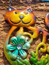 Load image into Gallery viewer, Cat Welcome Garden Sign Bright Colour and Sparkle Detail Hanging Indoor Outdoor Plaque