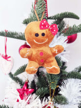 Load image into Gallery viewer, Gingerbread Men Hanging Decorations Christmas Tree Decorations Soft Plush 10cm Gingerbread Boys and Girls with Bows 4 Pack