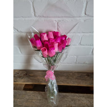 Load image into Gallery viewer, Bouquet Of 24 Mixed Pink & Cerise Wooden Roses - Candy Pink