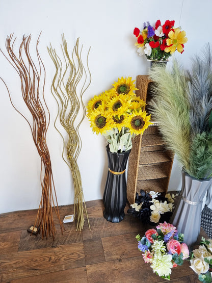 Tall Spiral 80 LED Light Up Willow Twigs Bunch Battery Operated 120cm Home Decor