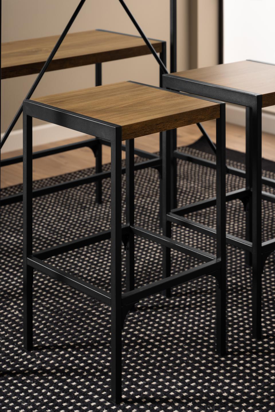 Bahamas Bar Table And Stool Set In Brown Oak With Black Metal Legs And Footrests 120x60x105 cm