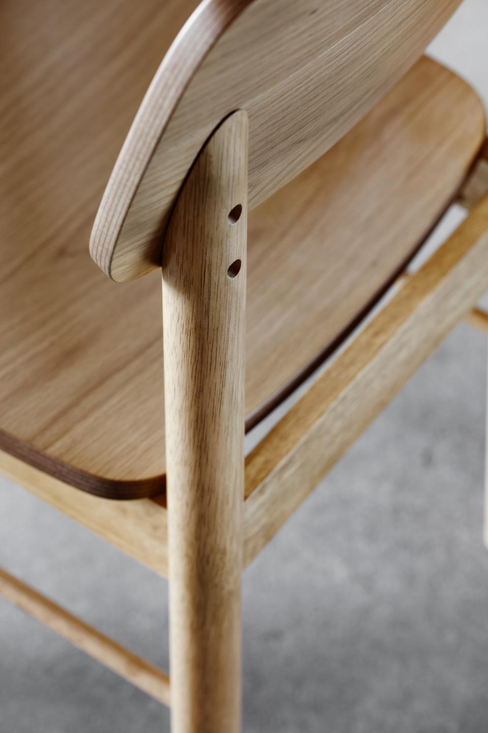 Barlow Oak Wood Bar Stool Set Of 2 With Comfort Curved Seat, Back and Foot Rest