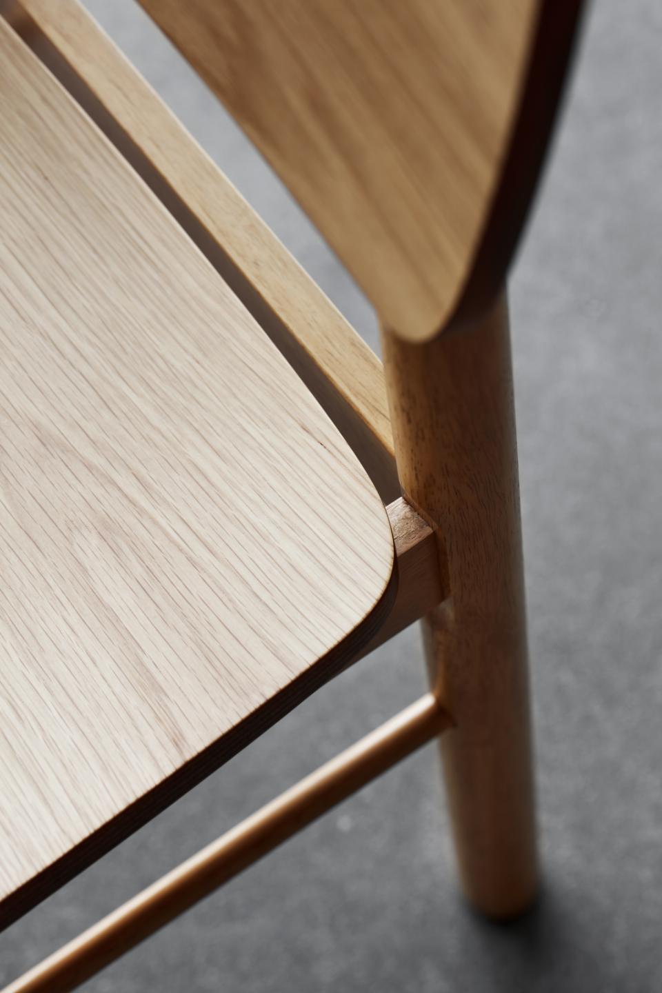 Barlow Oak Wood Bar Stool Set Of 2 With Comfort Curved Seat, Back and Foot Rest