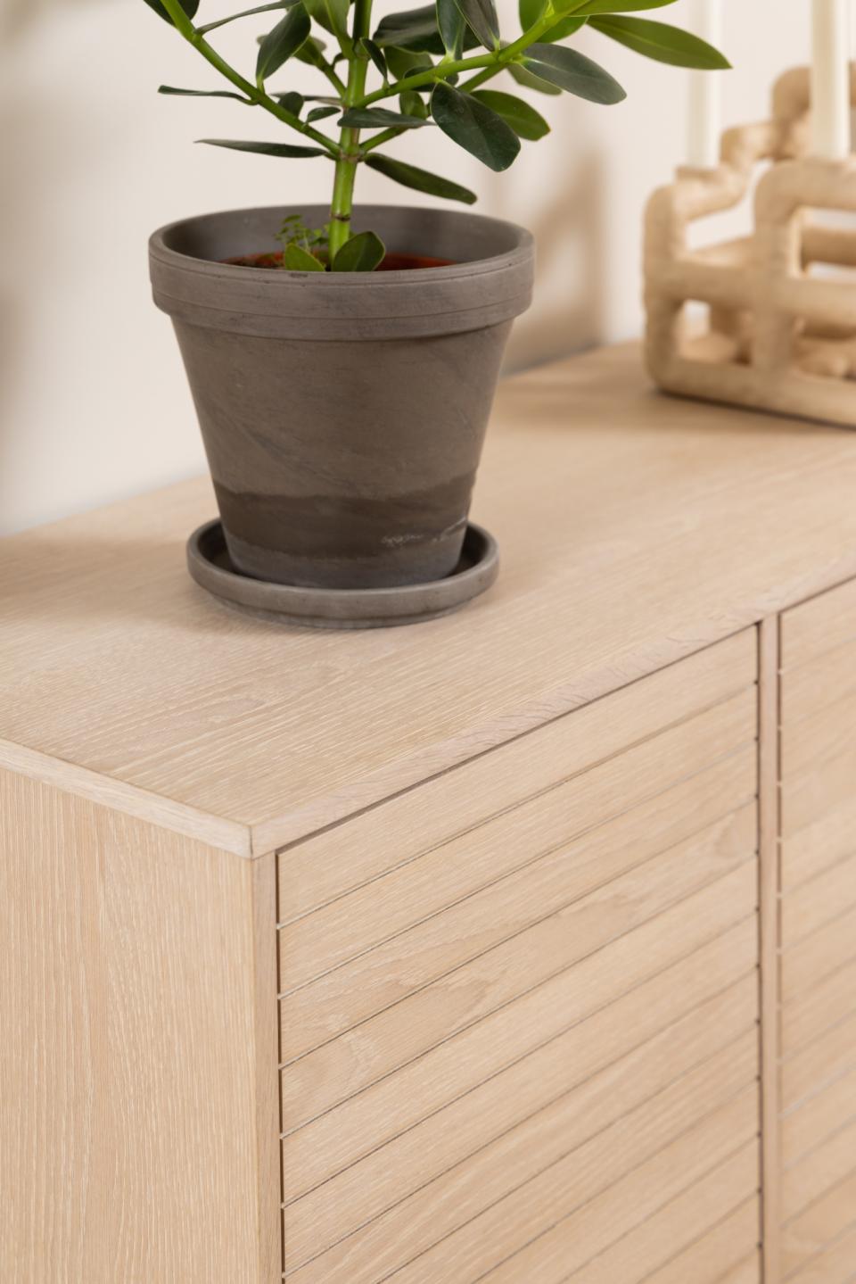 Linley Lamella Buffet Sideboard In White Oak With 4 Doors And Shelves 180x40x80 cm