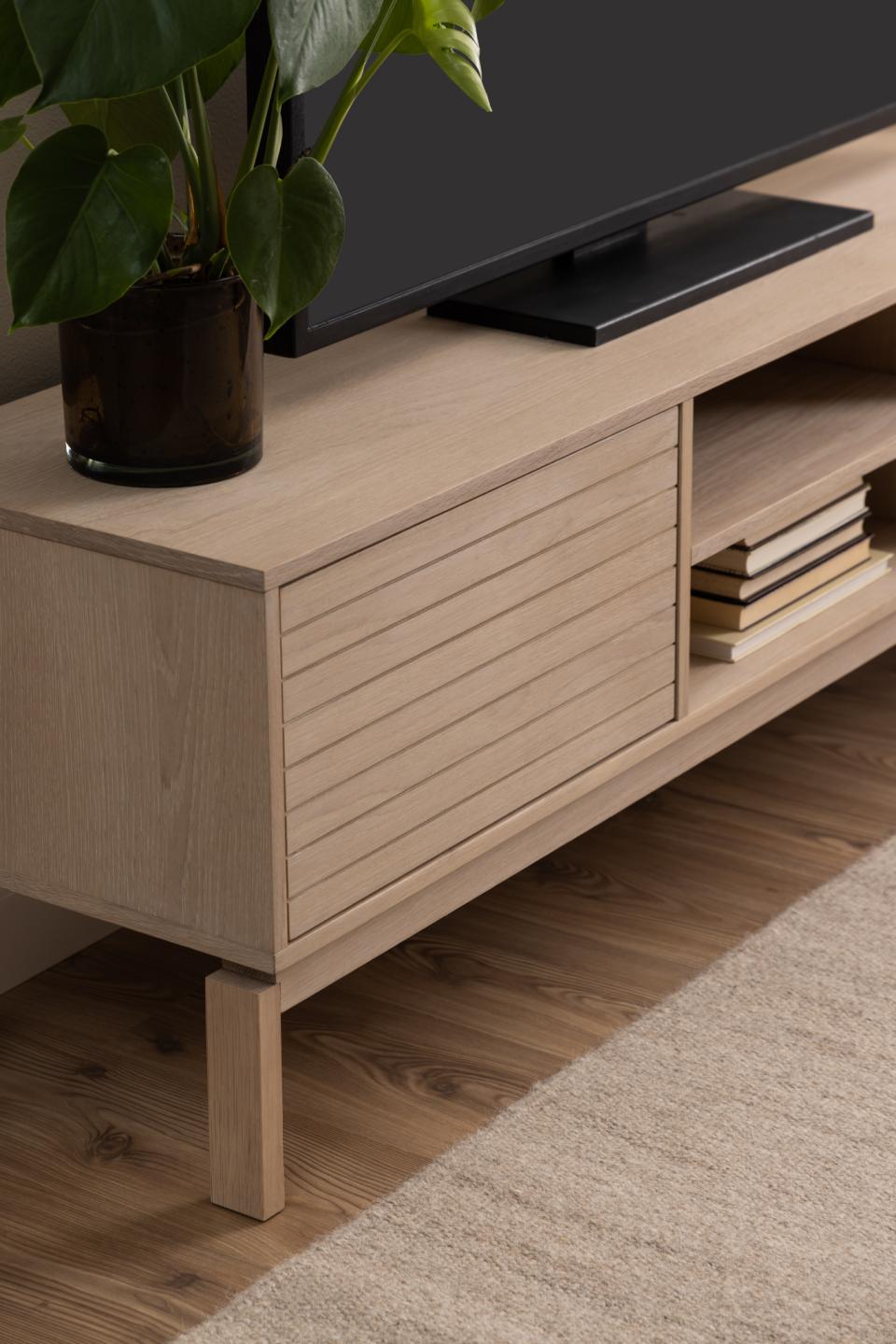 Linley TV Media Unit In White Oak With Lamella Front 140x40x50cm