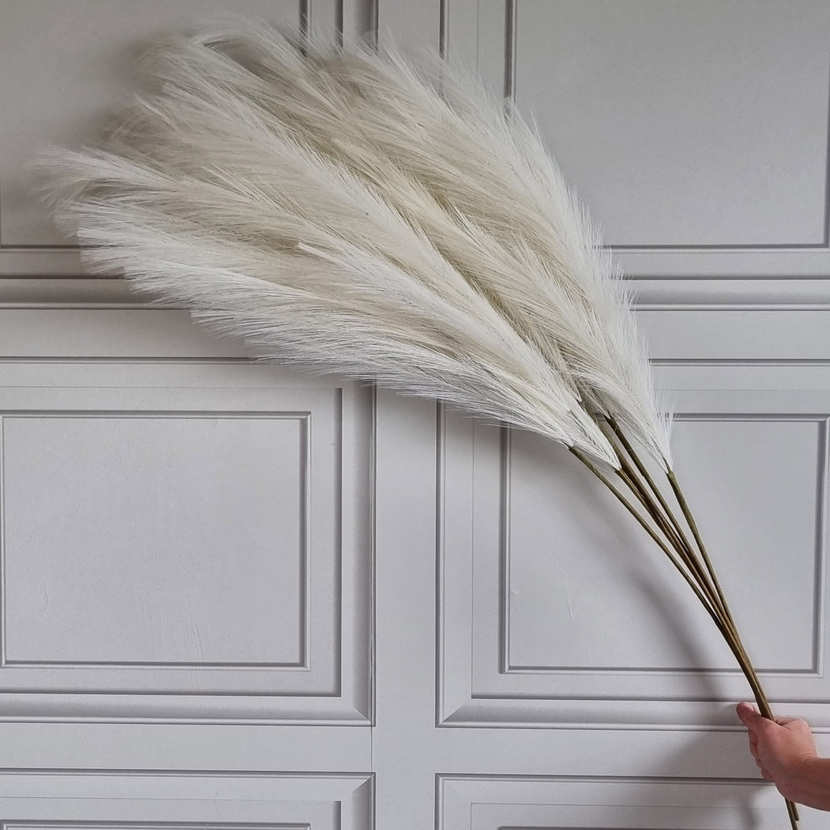 Large Faux Pampas Grass 6 Stems 115cm Tall Fluffy Artificial Dried Flower Décor Many Colours