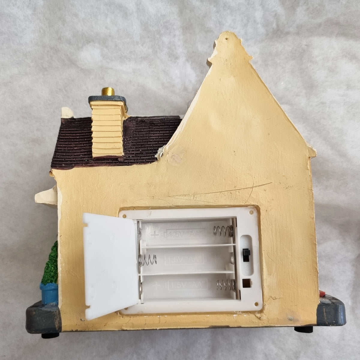 Light Up Patty's Shop Christmas Village Scene Traditional Winter Large Miniature 19x18cm
