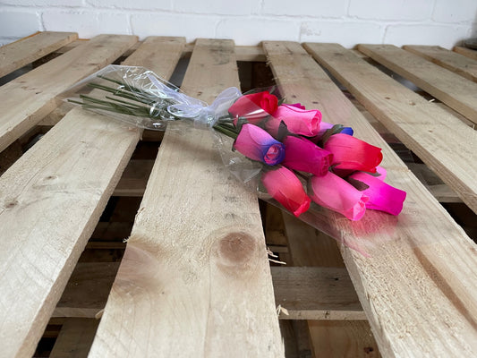 Bouquet of 12 Mixed Pink & Cerise Wooden Roses - Candy Pink