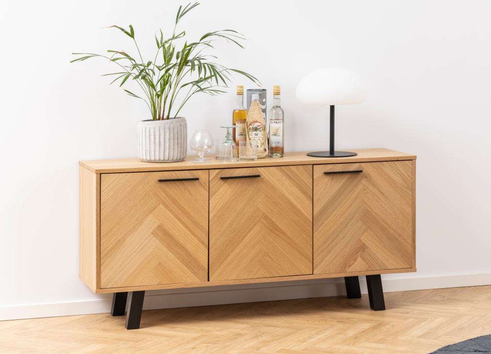 Beautiful Brighton Oak Buffet Sideboard Cabinet In Modern Herringbone Design 150x40x71cm