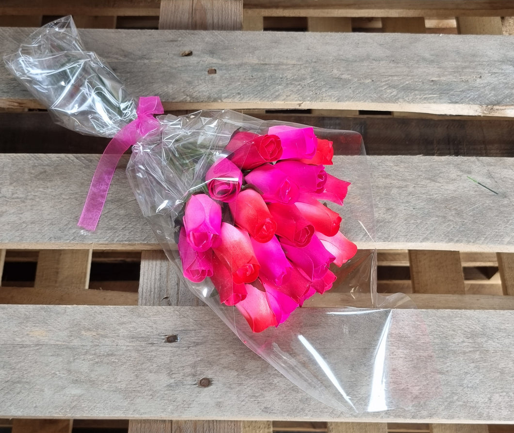 Bouquet Of 24 Mixed Pink & Red Wooden Roses - Fuchsia