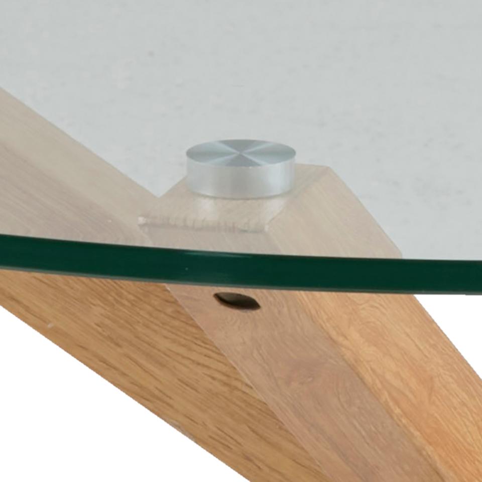 close up of the glass area of a heaven coffee table