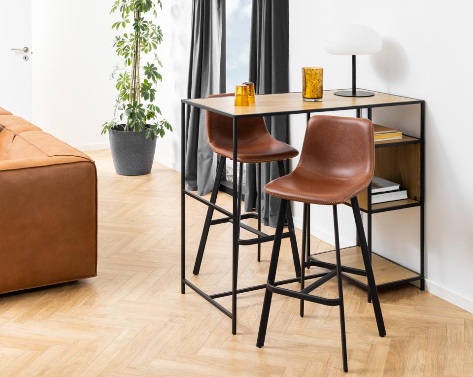 Oregon Brown Vintage Leather Bar Stools, Set Of 2 With Metal Base And Footrest