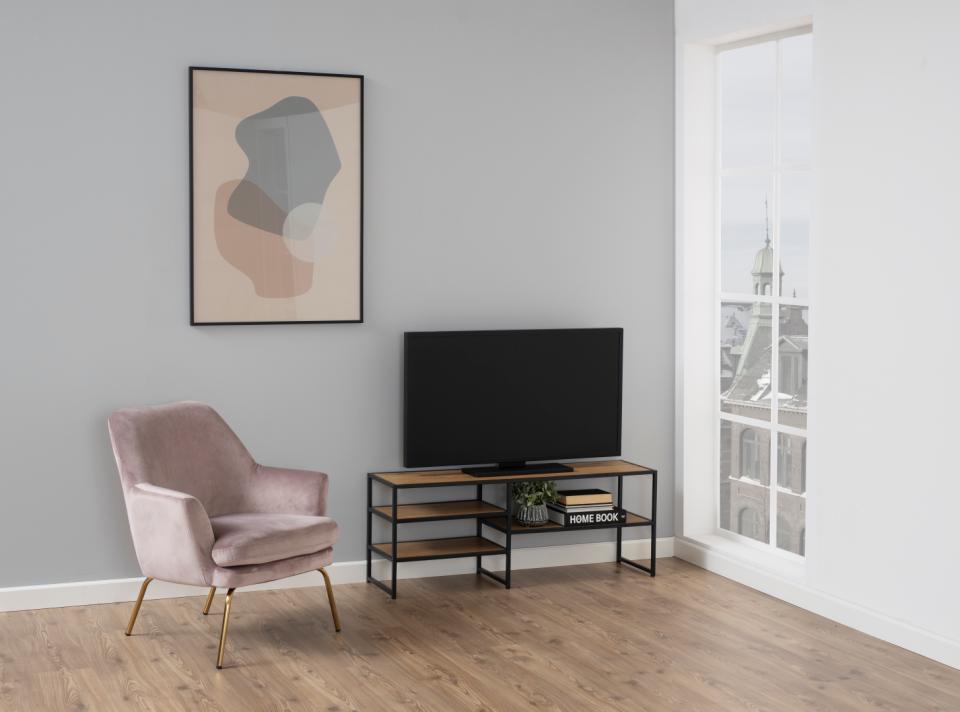 Seaford TV Shelving Unit With 3 Shelves In Oak 120x33x46cm